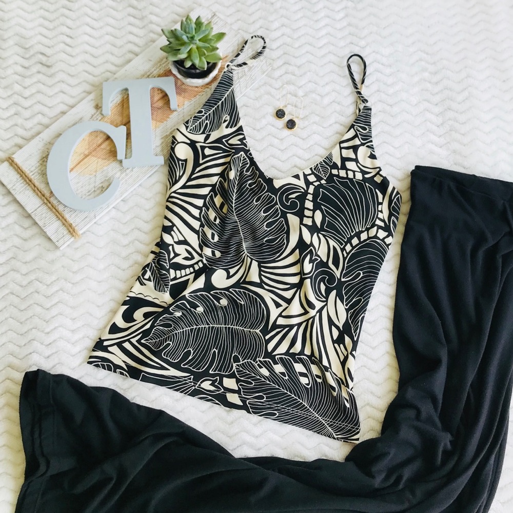 The Limited Tropical Print Tank Top